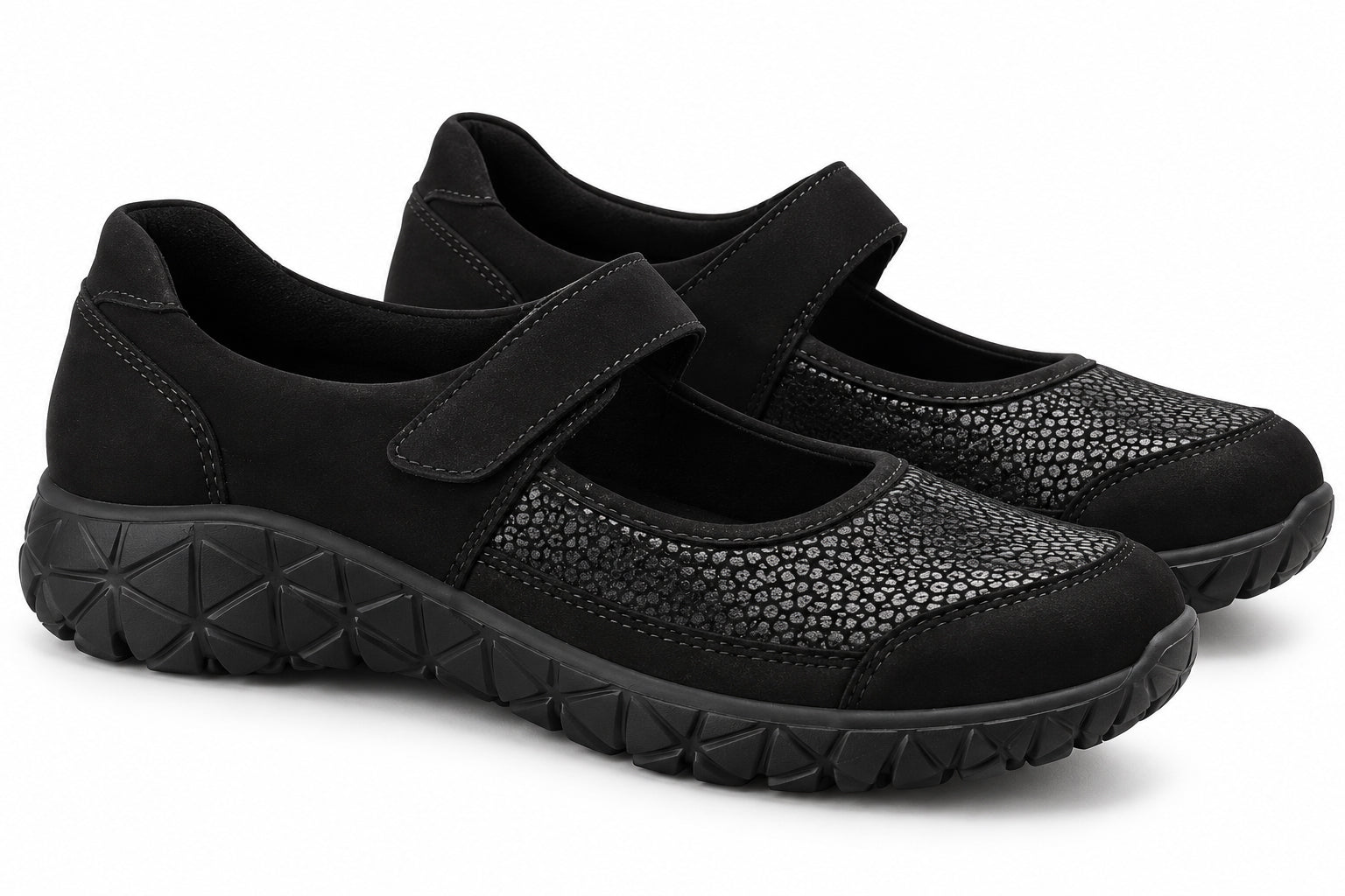 Sapato feminino 'Havy' com tira larga (H) - Preto