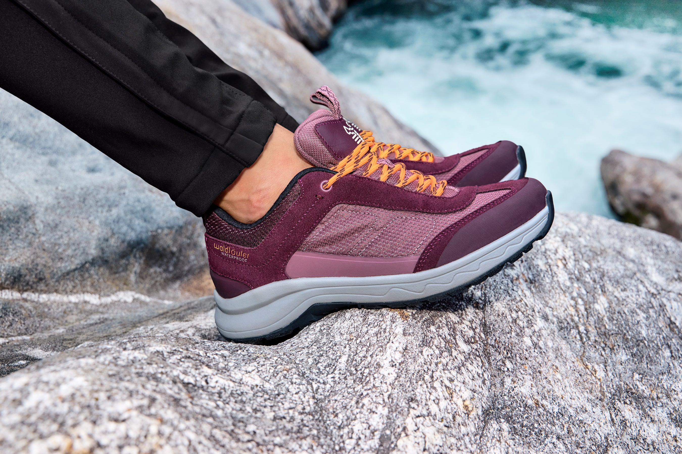 Tênis de caminhada feminino 'H-Freya' de corte largo (H) - Vermelho
