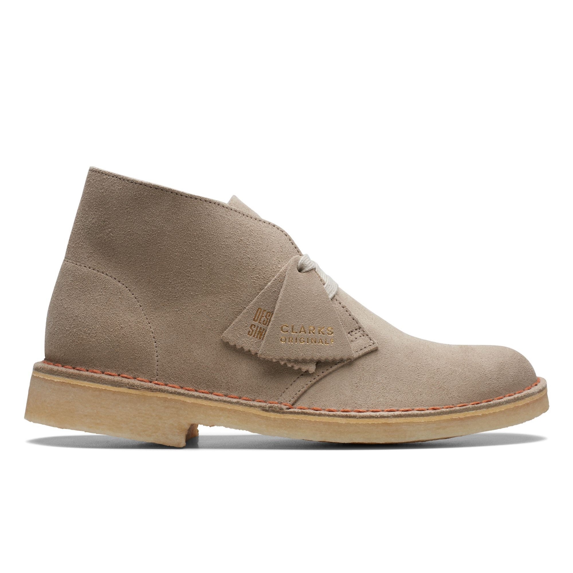 Clakrs 'Desert Boot' men's ankle boot beige suede Chaplinshoes