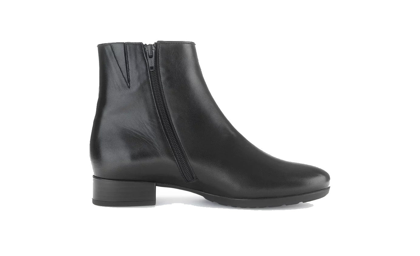 '72.719.57' women's wide fit (H) ankle boot - black