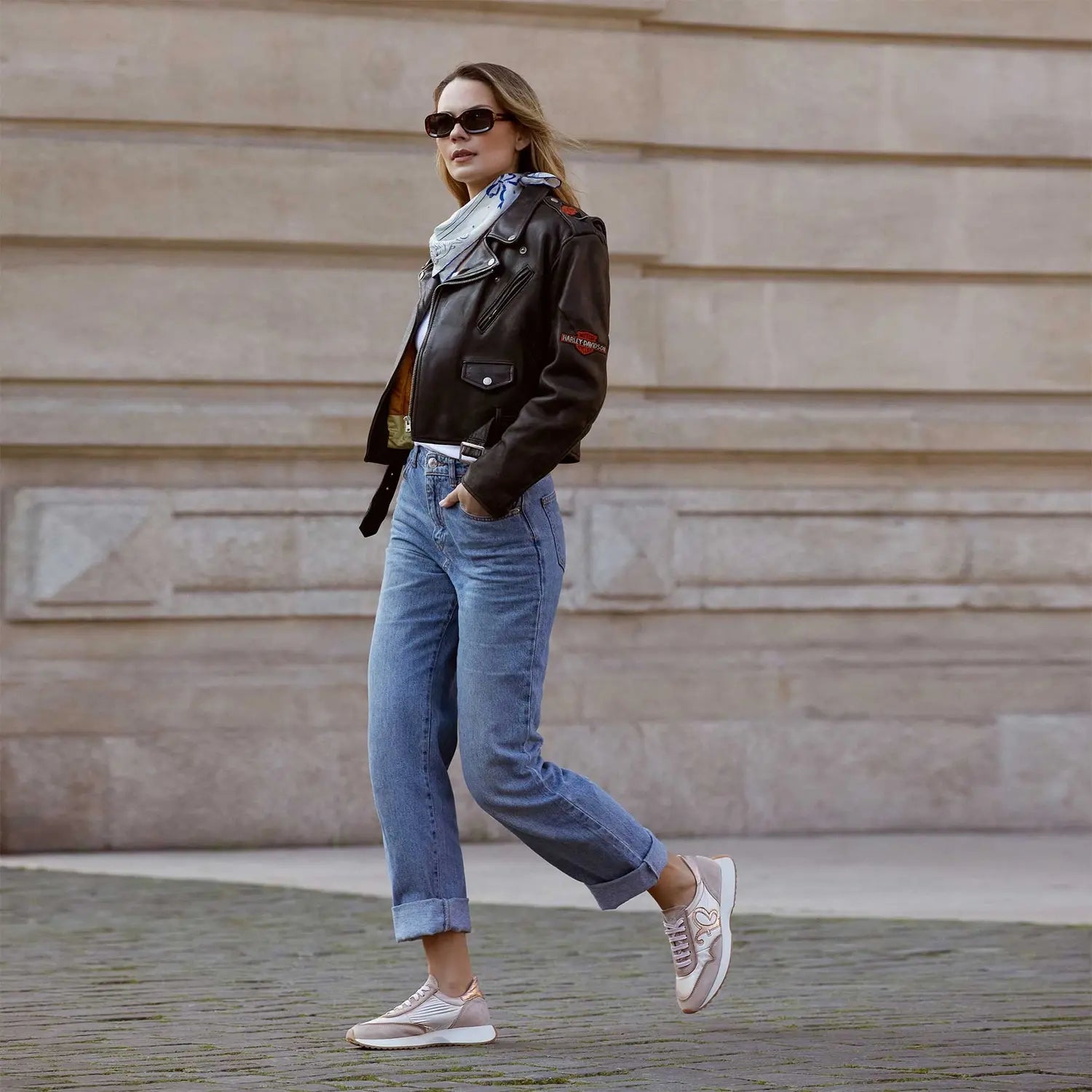 'Versão' women's sneaker - beige - Chaplinshoes'Versão' women's sneaker - beigeFelmini