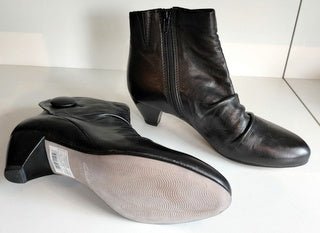 Clarks 'Litmus Test' women's ankle boot - ChaplinshoesClarks 'Litmus Test' women's ankle bootClarks