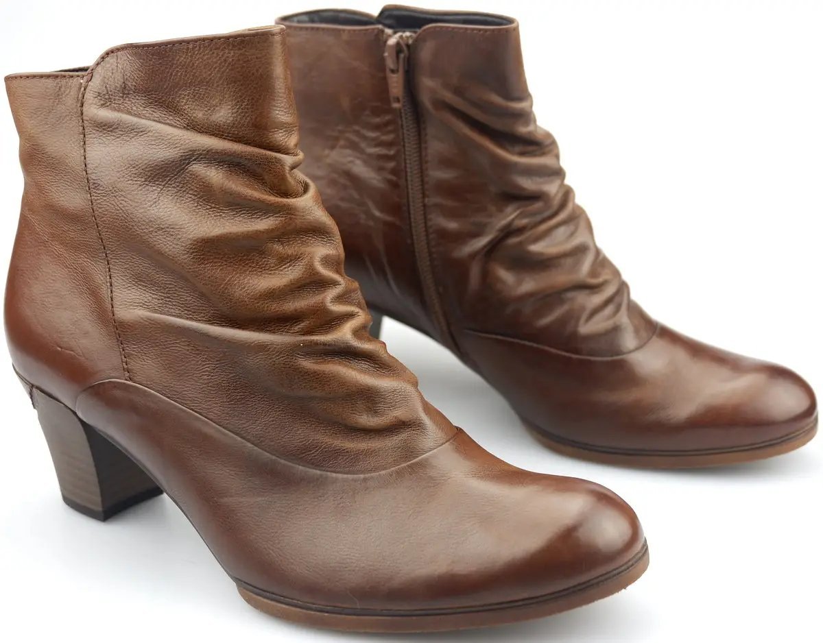 Gabor ankle boots 55.761.22 cognac brown leather - ChaplinshoesGabor ankle boots 55.761.22 cognac brown leatherGabor