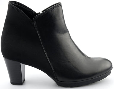 Gabor ankle boots 92.890.61 black leather and textile - ChaplinshoesGabor ankle boots 92.890.61 black leather and textileGabor